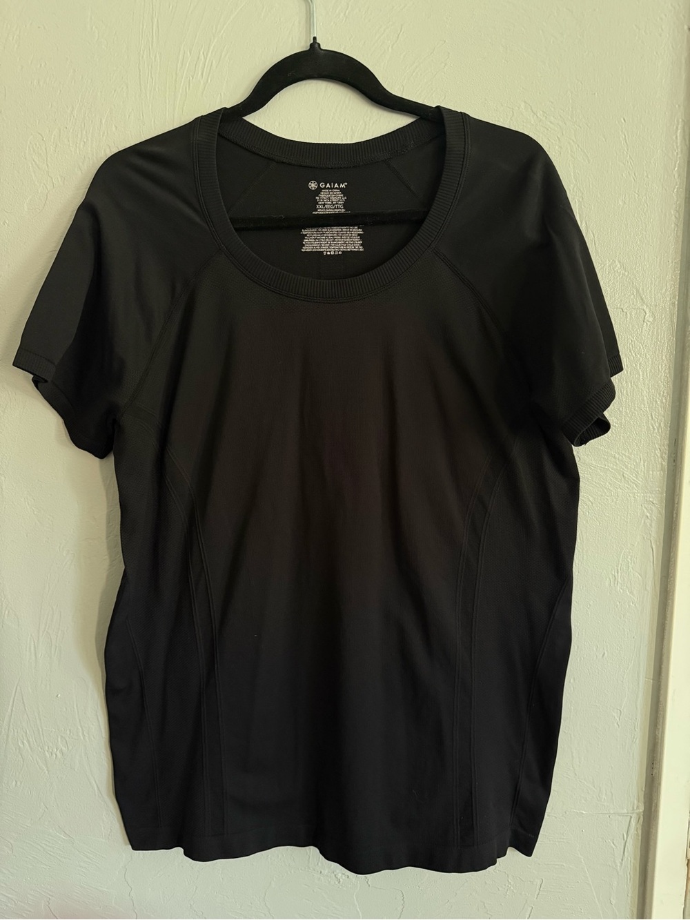 Gaiam Black Short Sleeve Performance Athletic Top XXL 2X Yoga Activewear